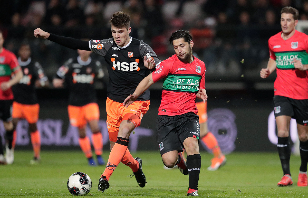 红牌也是足 红牌也是足