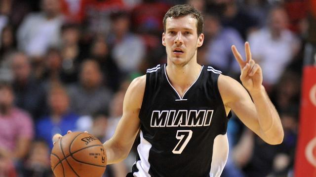 烈的比赛中 烈的比赛中