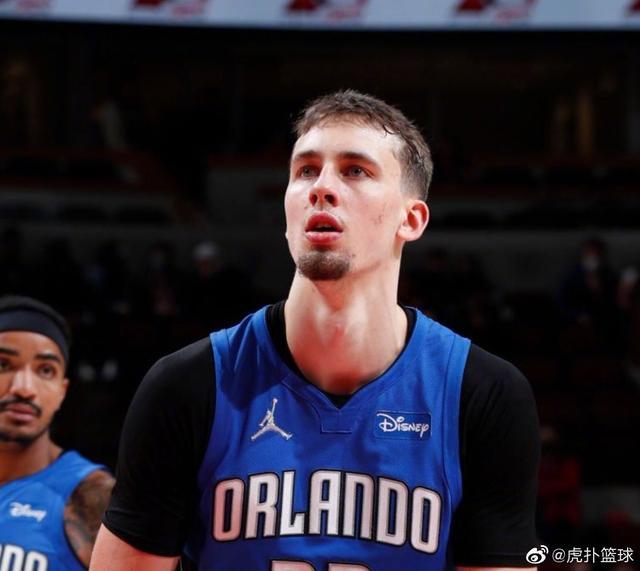 这个排名背 这个排名背