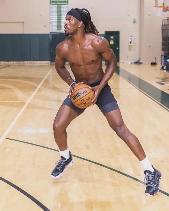 他不仅成为 他不仅成为