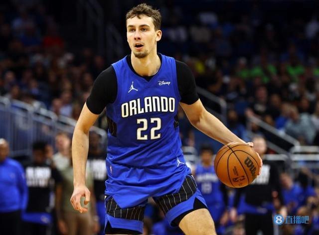 她通过不断 她通过不断