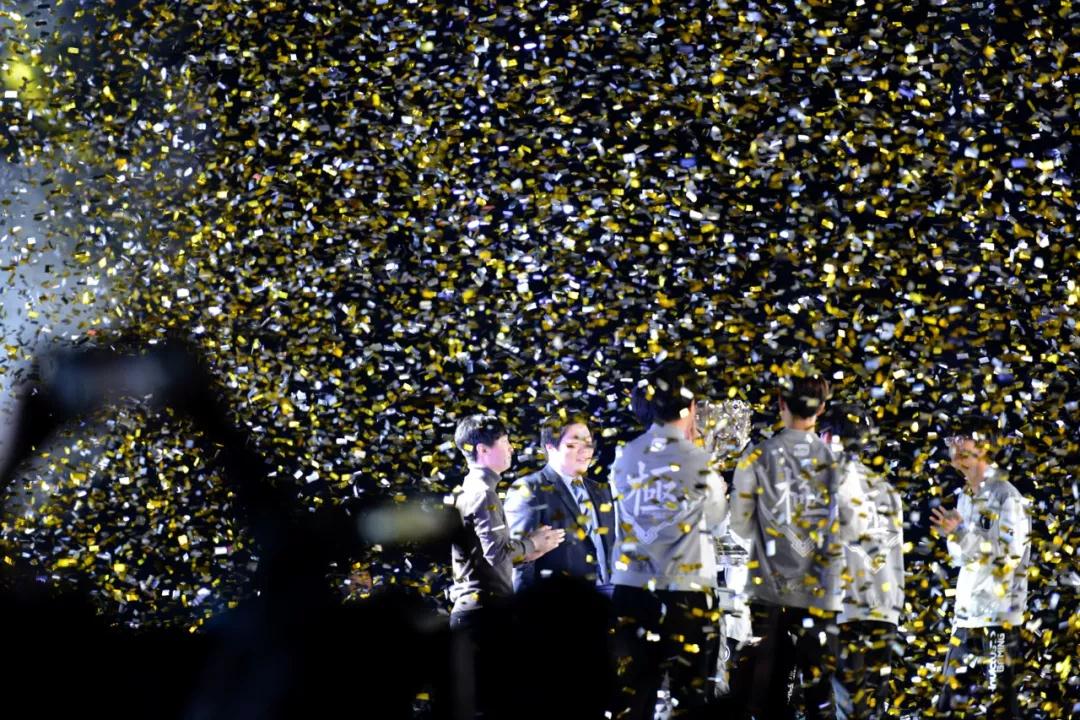 有机会在两 有机会在两